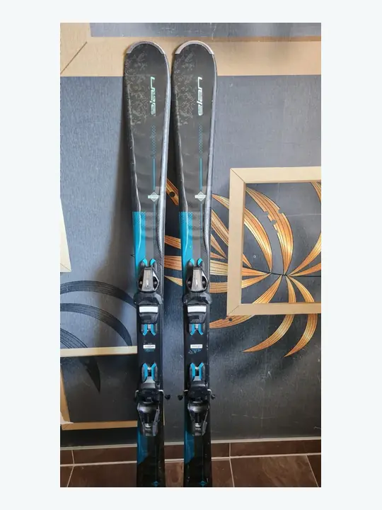 Damenski Elan Black Magic in 146 cm