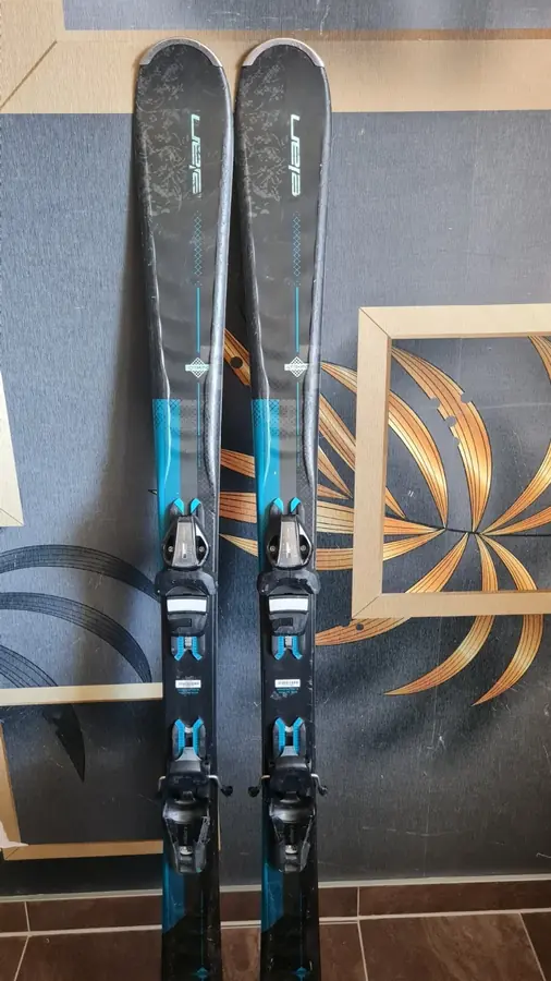 Damenski Elan Black Magic in 146 cm