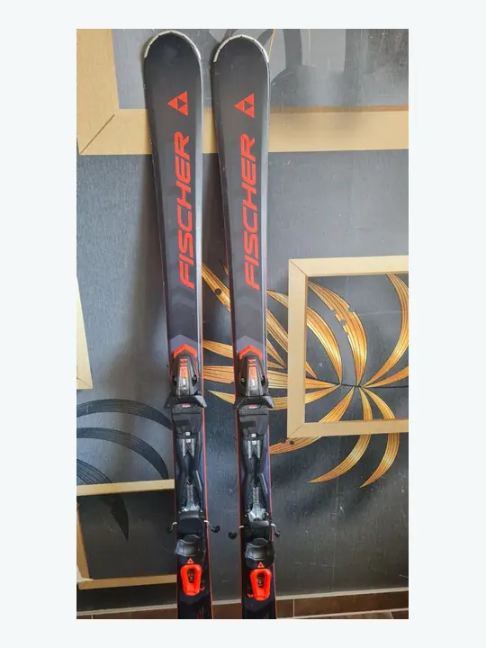 Ski Fischer RC One in 160 cm