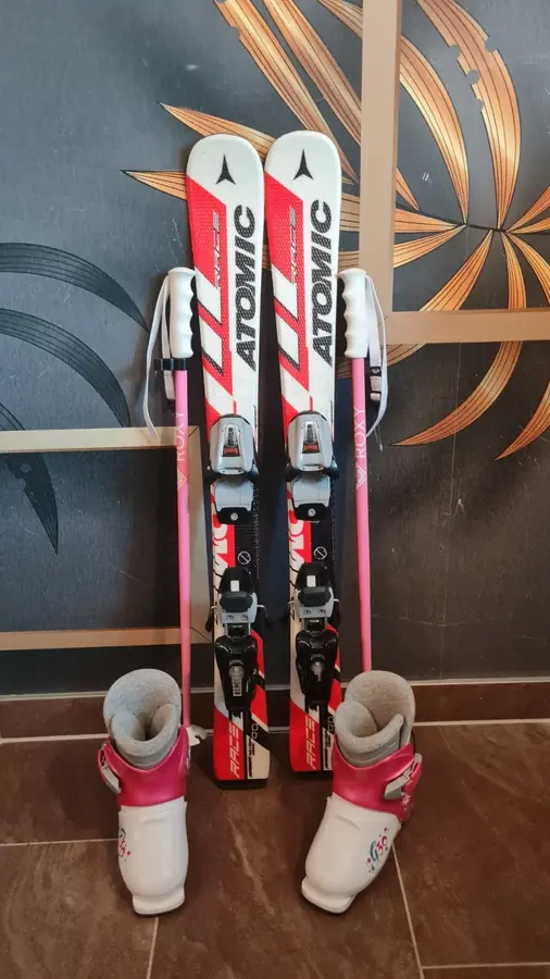 Kinderski-Set Atomic Mädchen in 90 cm, Schuhe Gr. 31