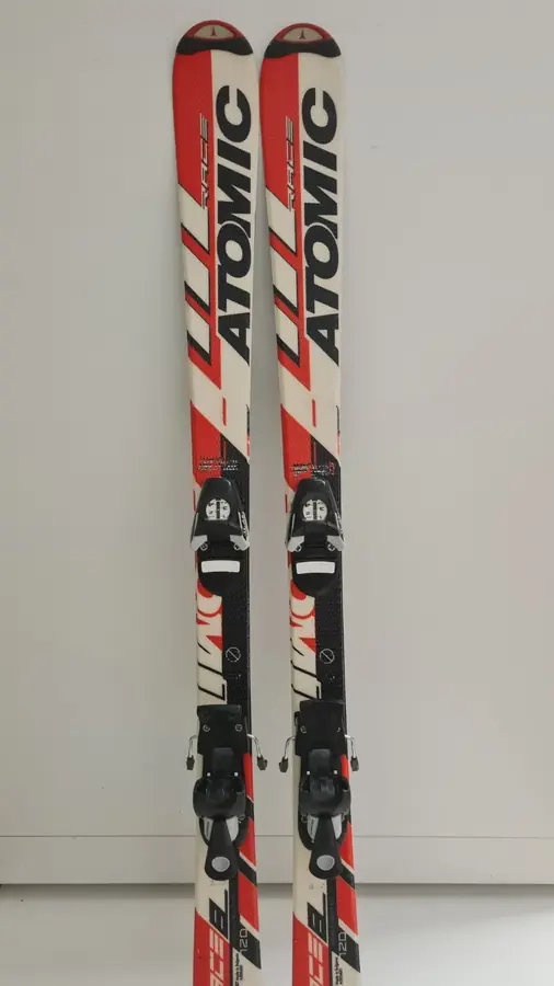 Kinderski Atomic in 120 cm
